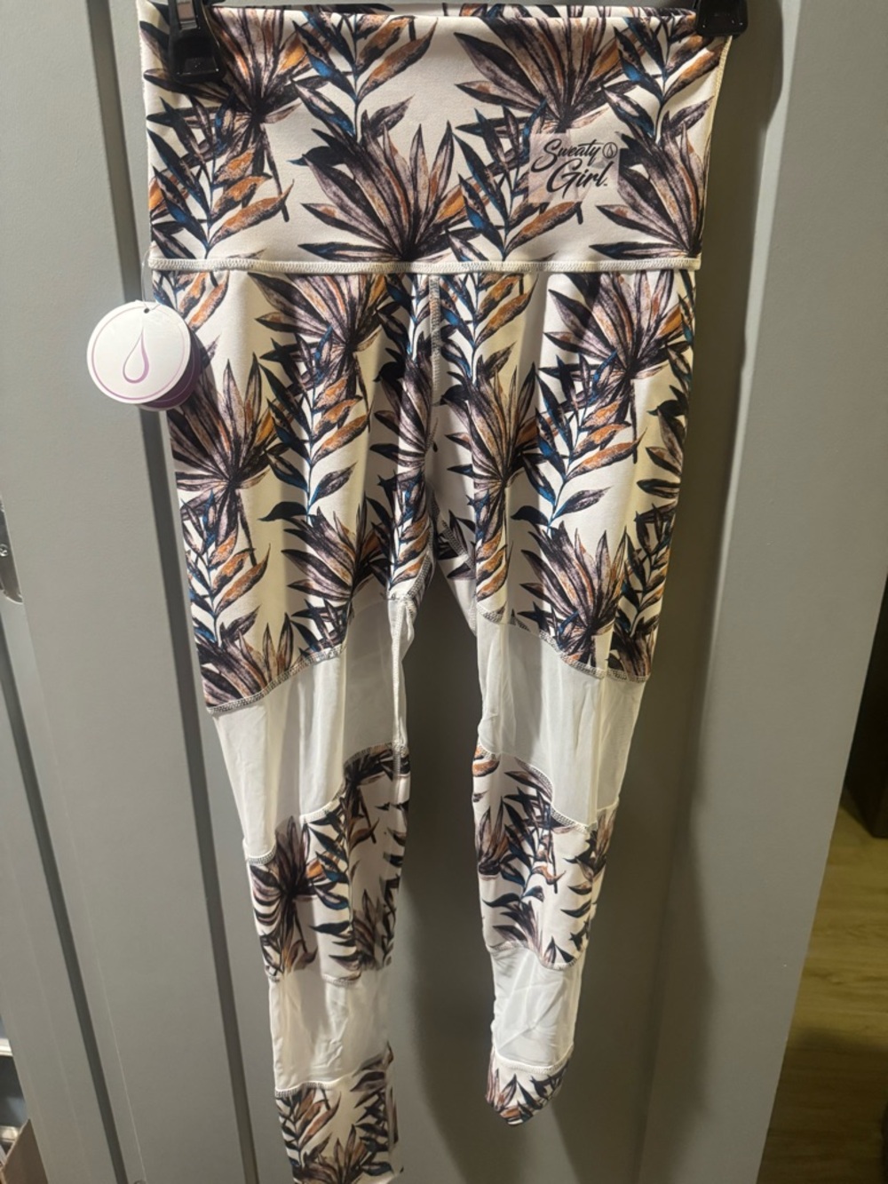 Sweaty Girl Floral leggings - White with Blue & Brown Leaves